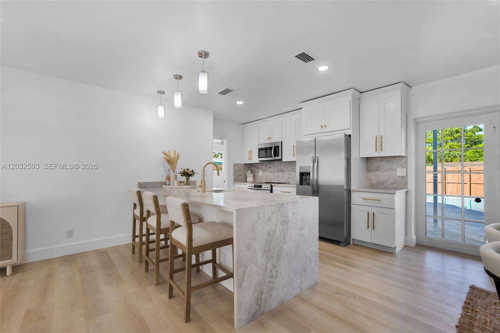 2101 56th Ave, Hollywood, FL 33021 - For Sale photo 9