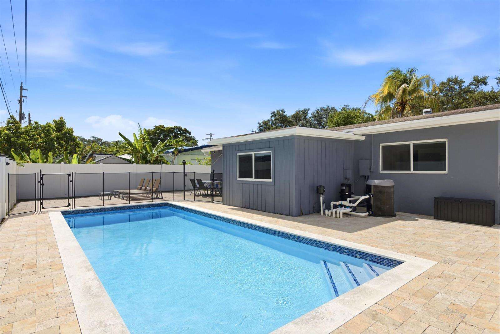 6444 Oak, Hollywood, FL 33024 - For Sale photo 2