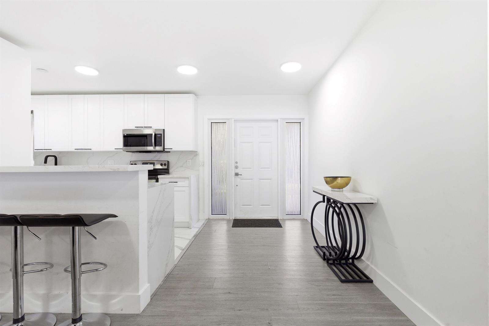 6444 Oak, Hollywood, FL 33024 - For Sale photo 4