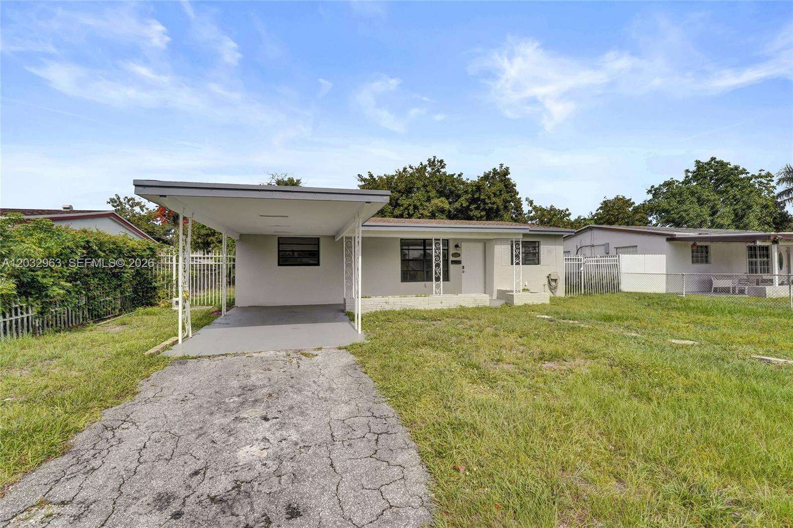 1140 74th Way, Hollywood, FL 33024 - For Sale photo 2