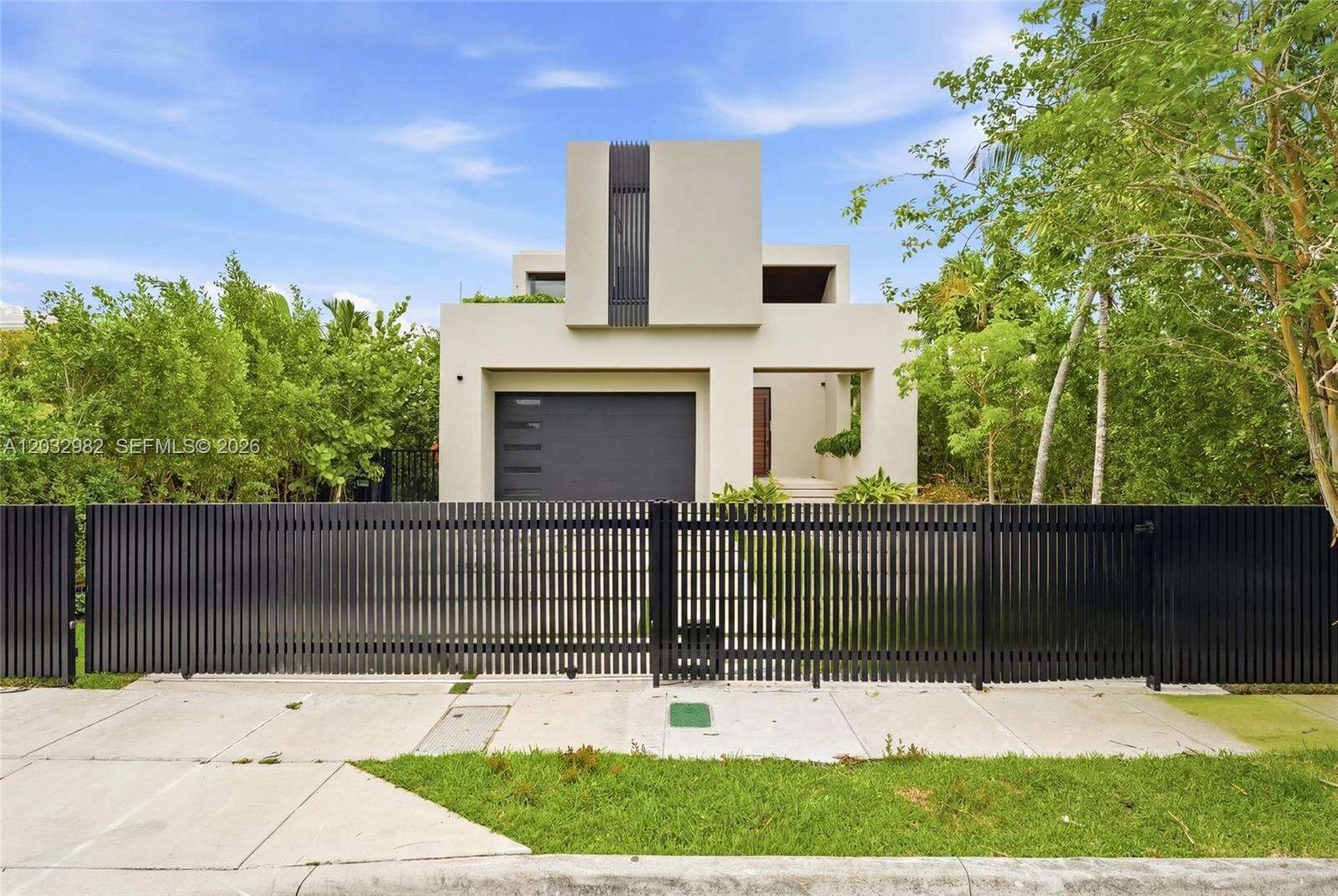 1050 Stillwater Dr, Miami Beach, FL 33141 - For Sale photo 2