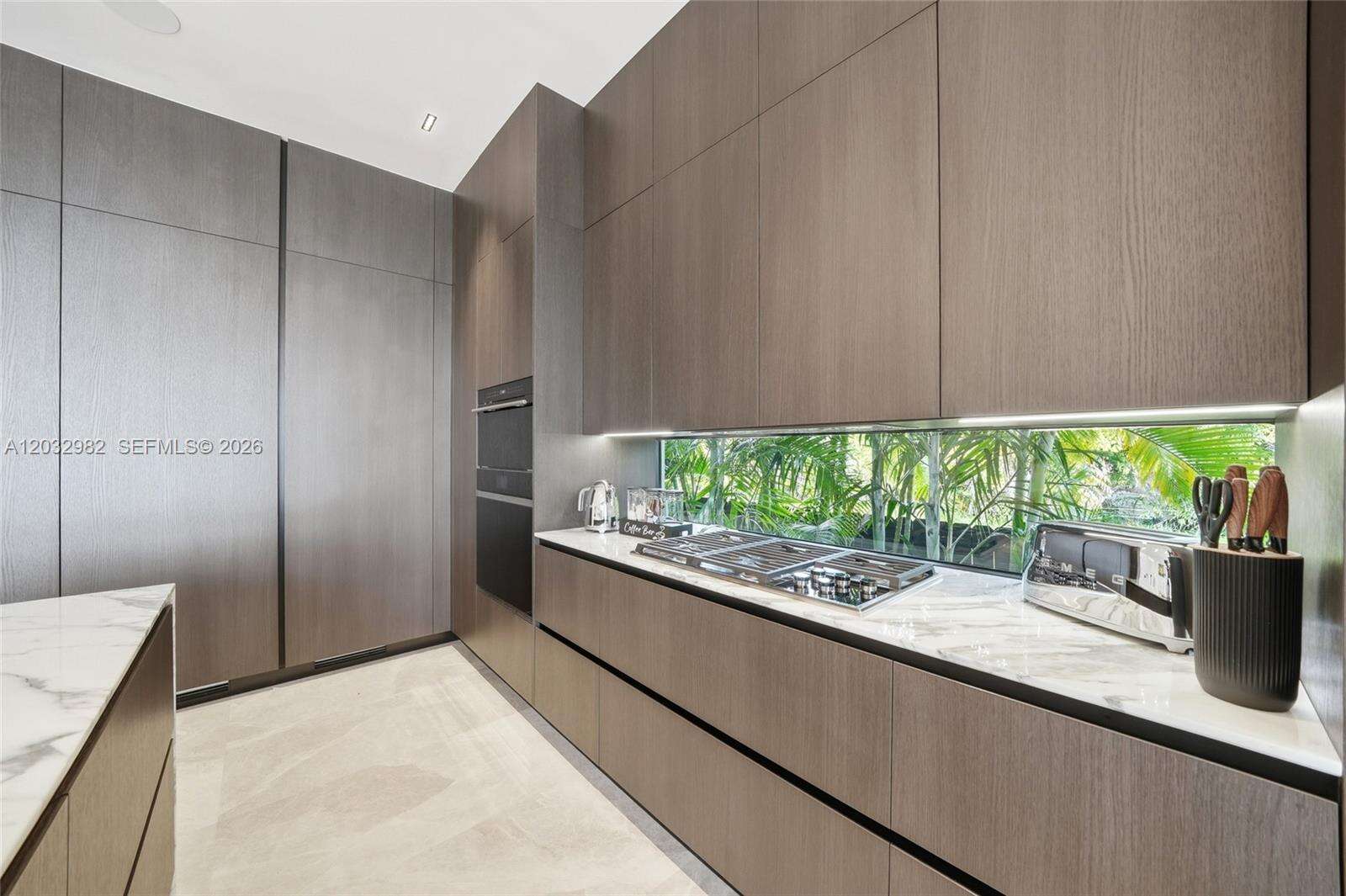 1050 Stillwater Dr, Miami Beach, FL 33141 - For Sale photo 13