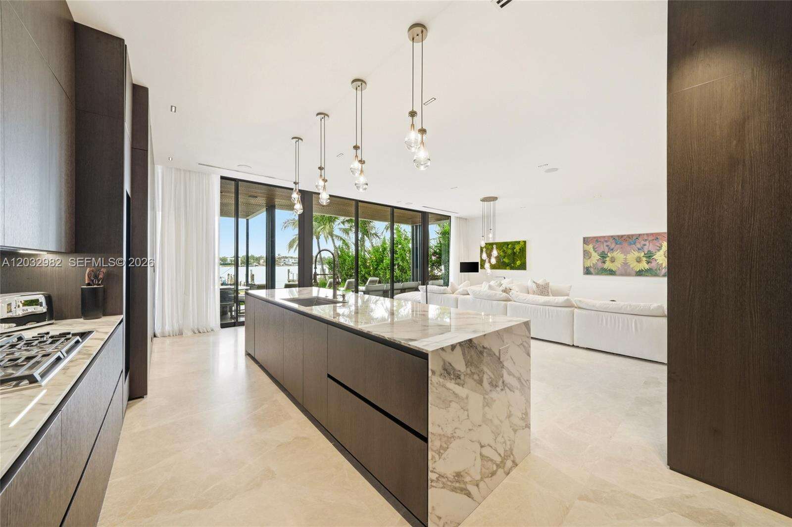 1050 Stillwater Dr, Miami Beach, FL 33141 - For Sale photo 14