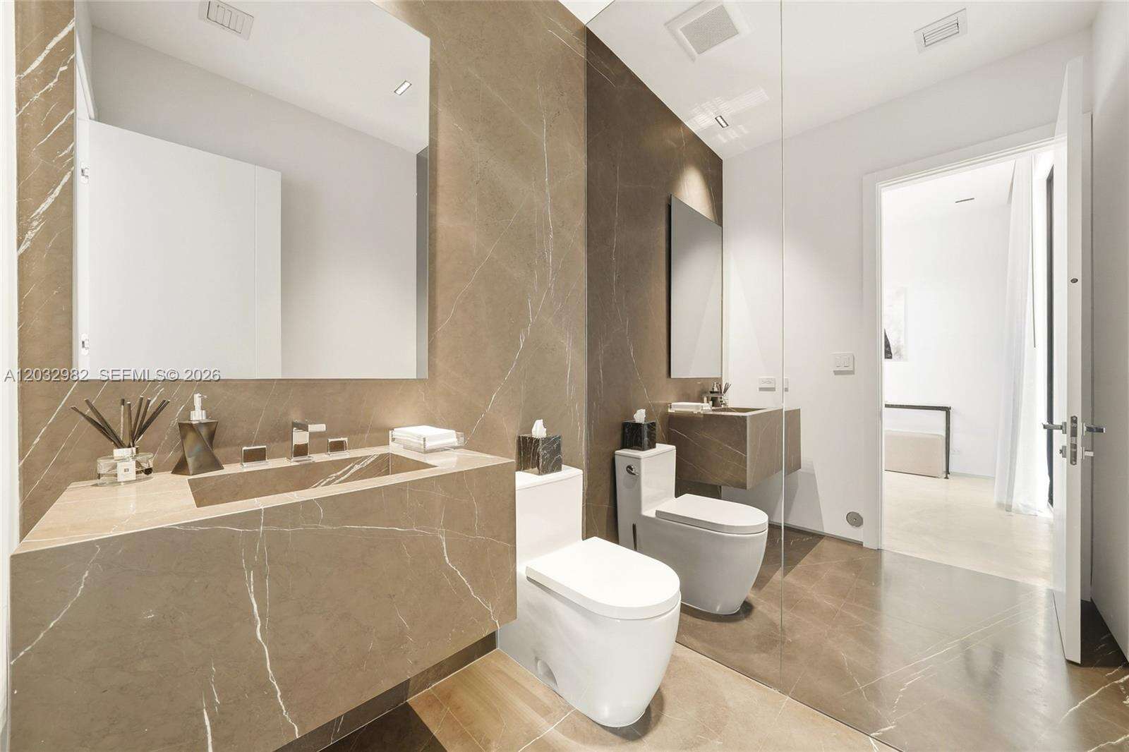 1050 Stillwater Dr, Miami Beach, FL 33141 - For Sale photo 17