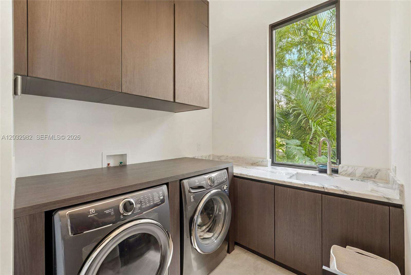 1050 Stillwater Dr, Miami Beach, FL 33141 - For Sale photo 58