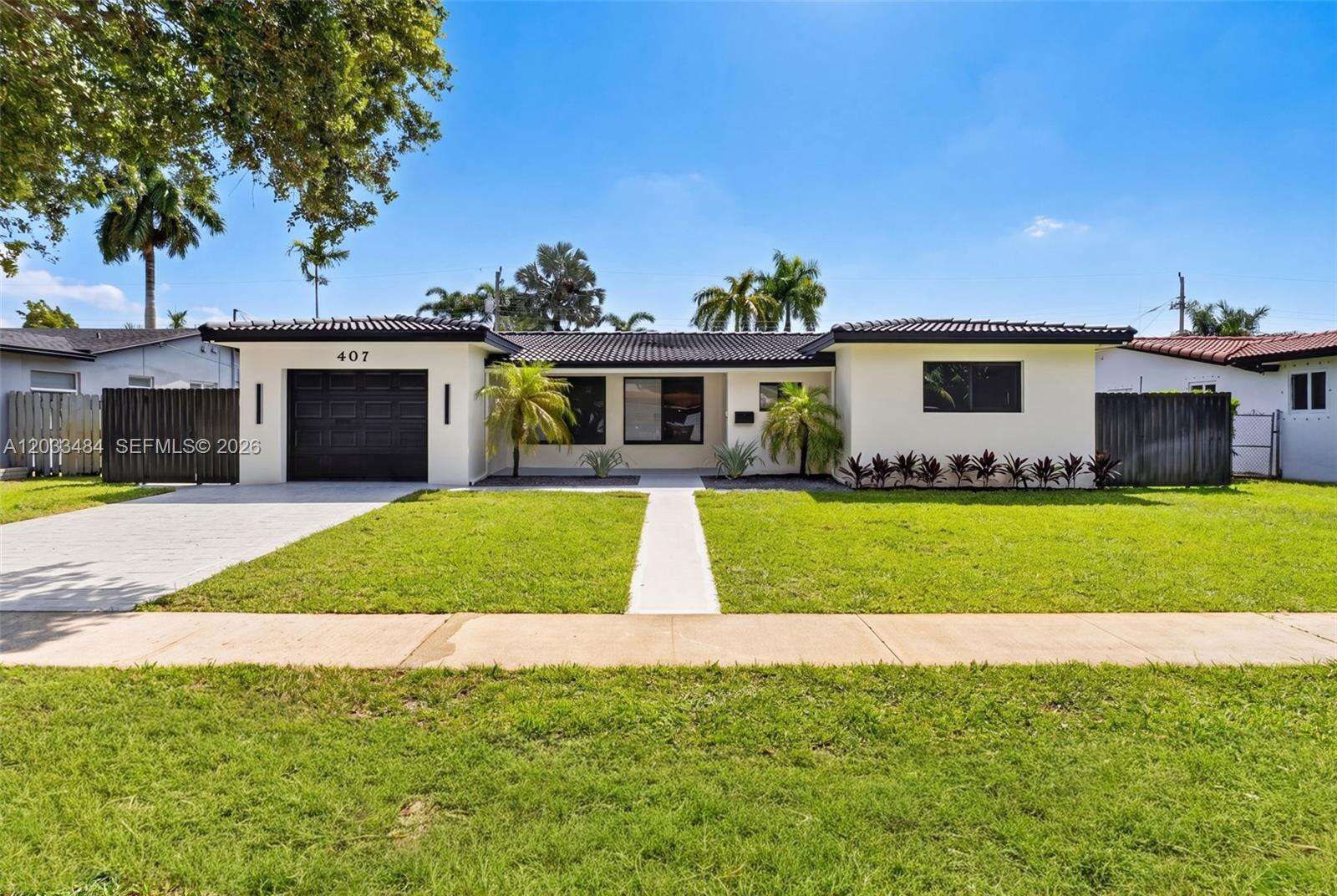 407 Highland Dr, Hollywood, FL 33021 - Pending Sale photo 1