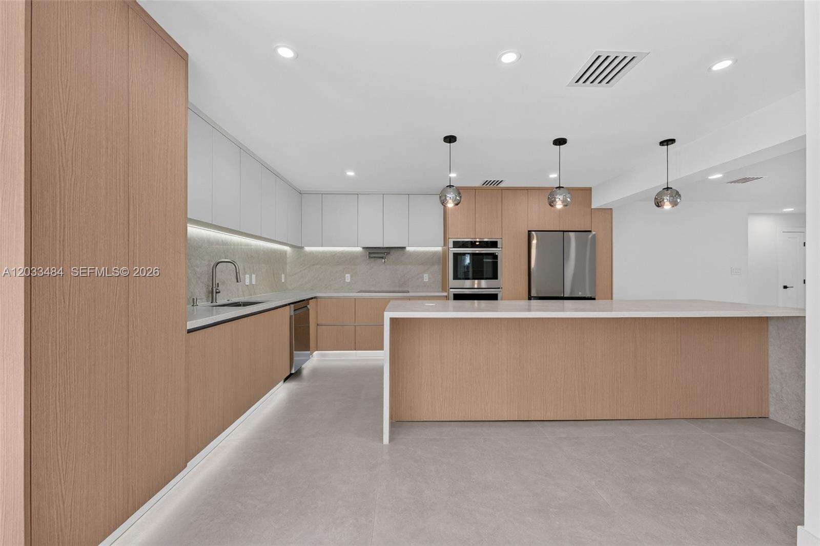 407 Highland Dr, Hollywood, FL 33021 - Pending Sale photo 12