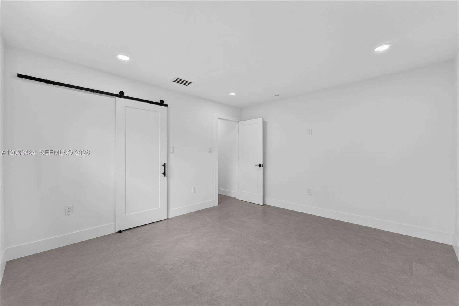 407 Highland Dr, Hollywood, FL 33021 - Pending Sale photo 22