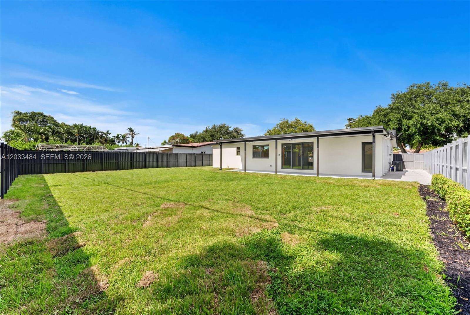407 Highland Dr, Hollywood, FL 33021 - Pending Sale photo 35
