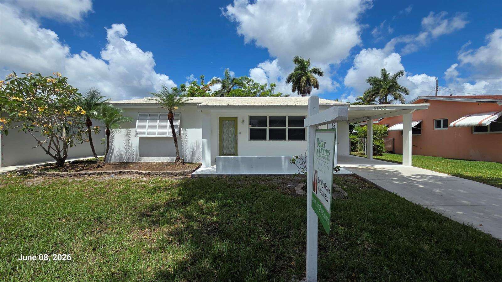 2000 31st, Hollywood, FL 33021 - For Sale photo 2