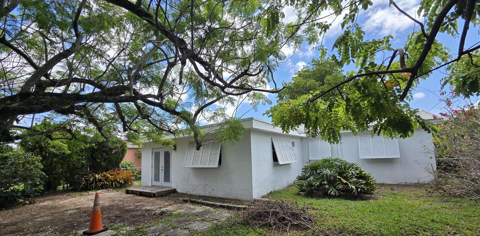 2000 31st, Hollywood, FL 33021 - For Sale photo 14
