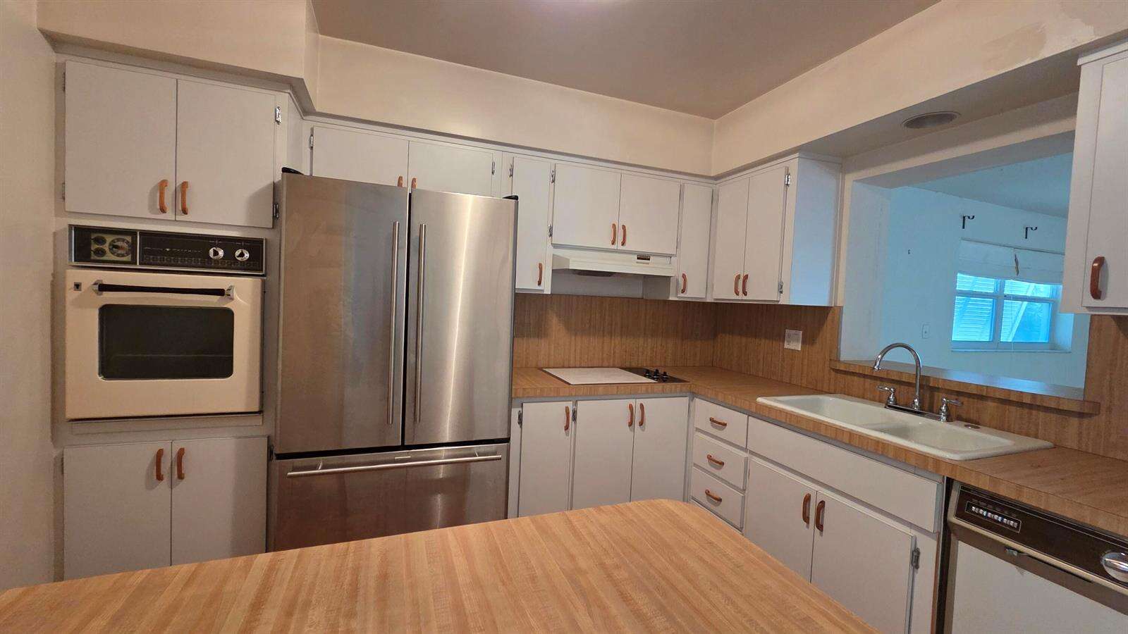 2000 31st, Hollywood, FL 33021 - For Sale photo 6