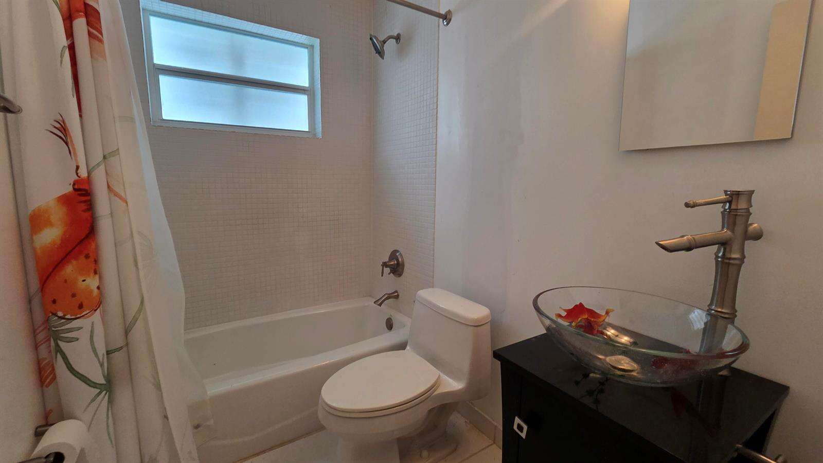 2000 31st, Hollywood, FL 33021 - For Sale photo 9