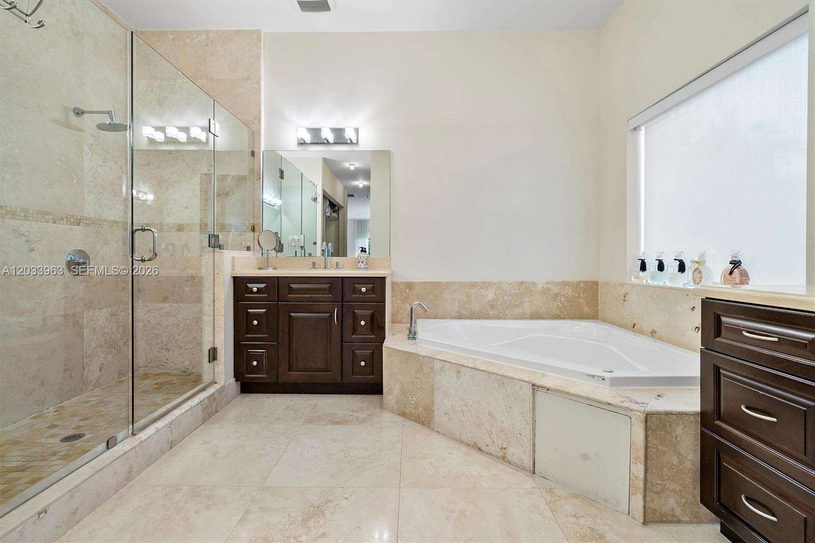 18825 Bay Rd, Sunny Isles Beach, FL 33160 - For Sale photo 30