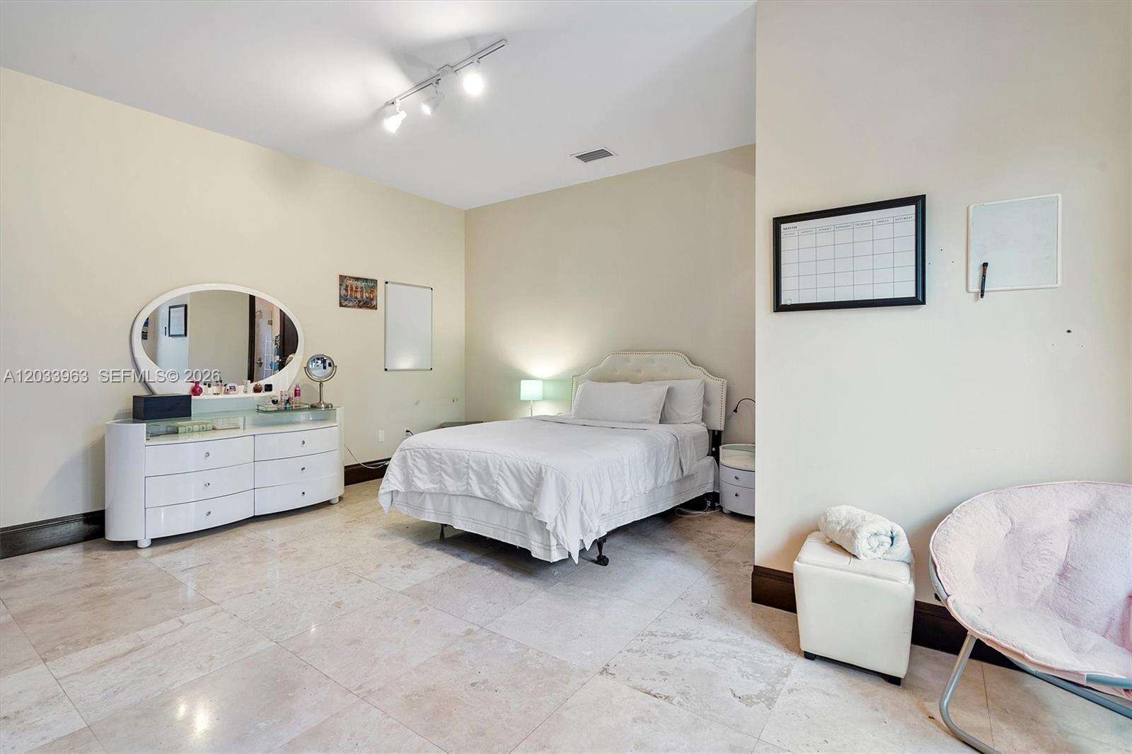 18825 Bay Rd, Sunny Isles Beach, FL 33160 - For Sale photo 37