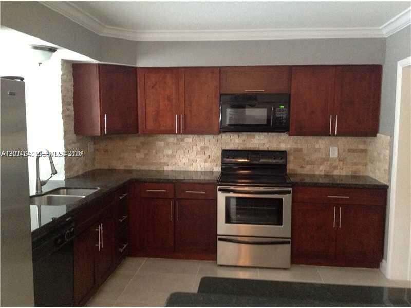 1324 Washington St, Hollywood, FL 33019 - For Sale photo 6