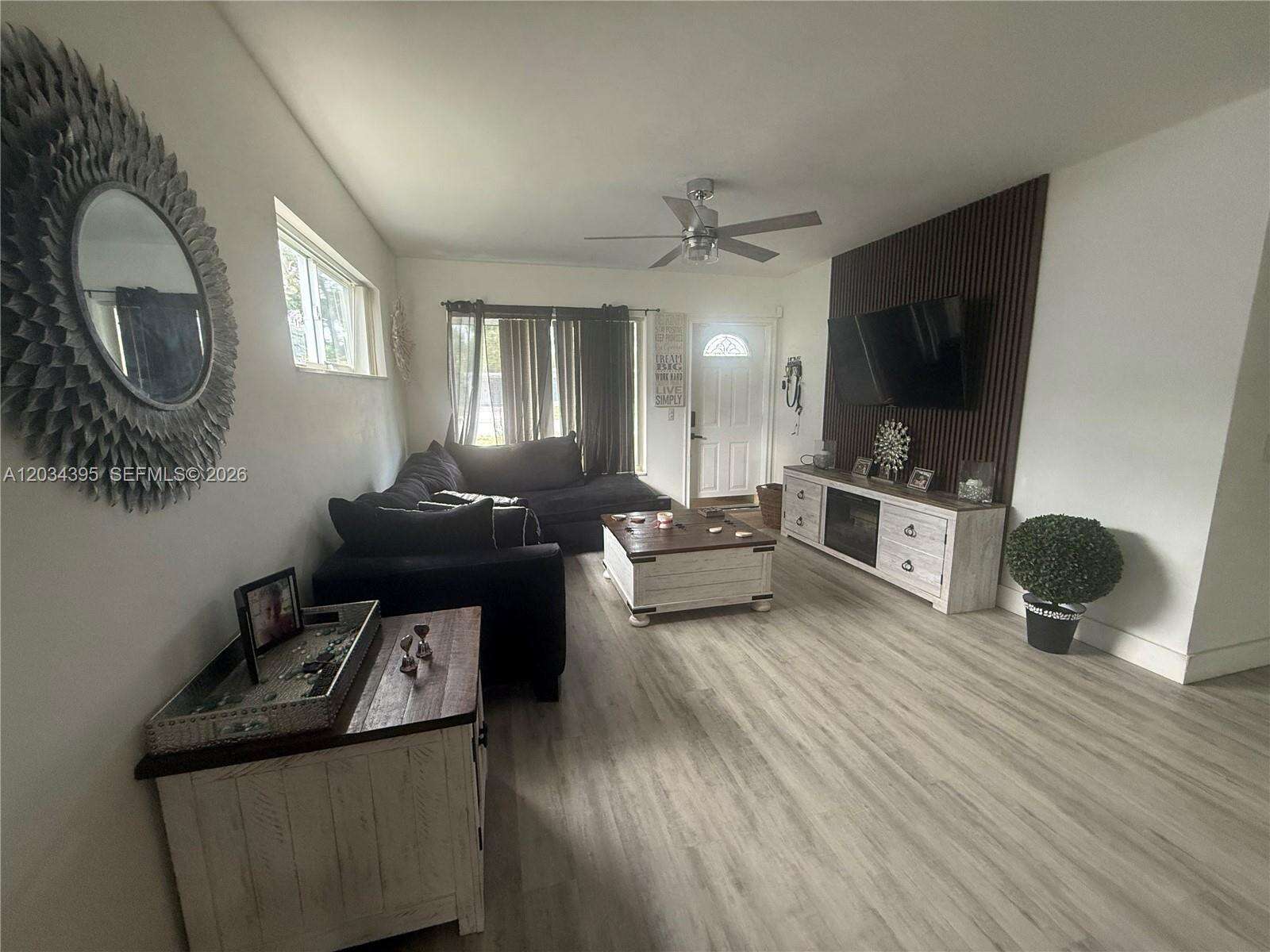 2538 Coolidge St, Hollywood, FL 33020 - For Sale photo 3