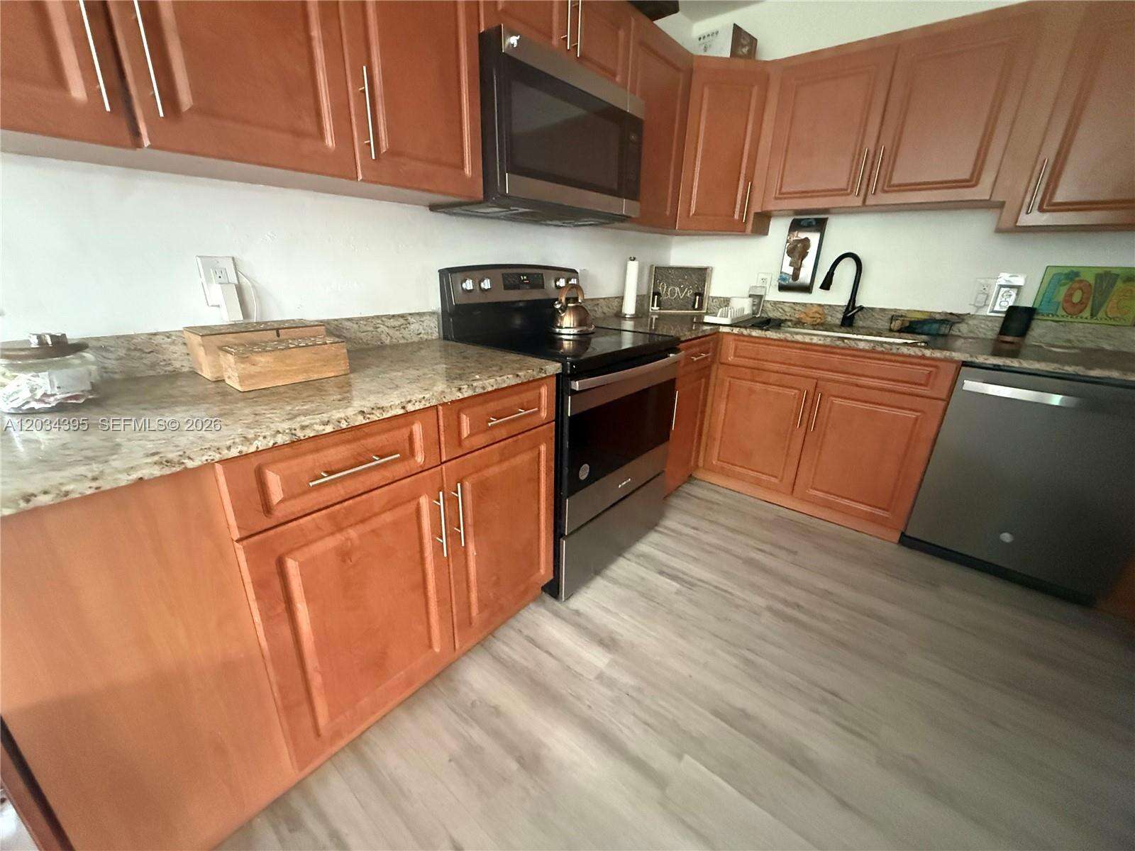2538 Coolidge St, Hollywood, FL 33020 - For Sale photo 4