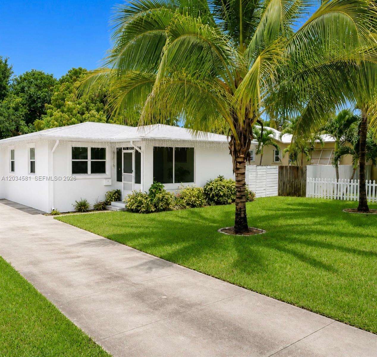 2735 Dewey St, Hollywood, FL 33020 - For Sale photo 1