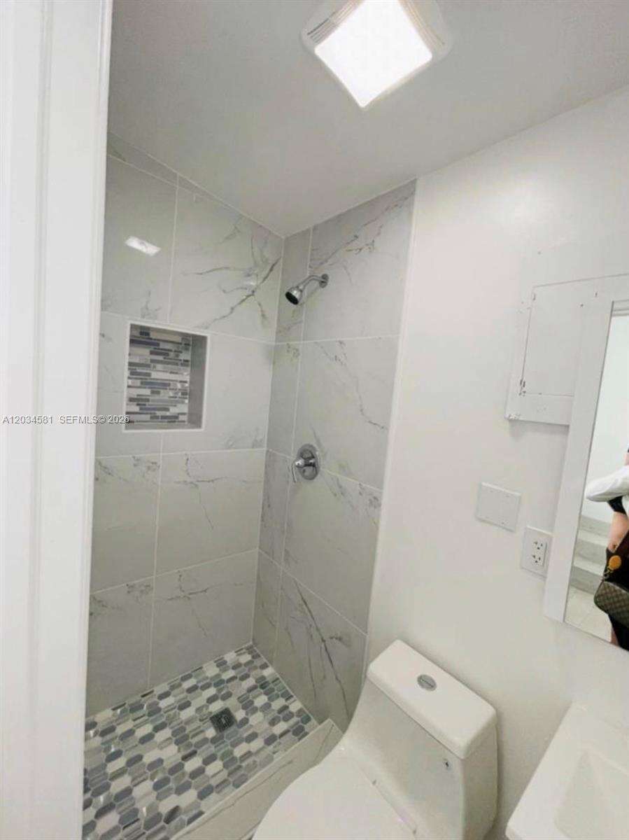 2735 Dewey St, Hollywood, FL 33020 - For Sale photo 7