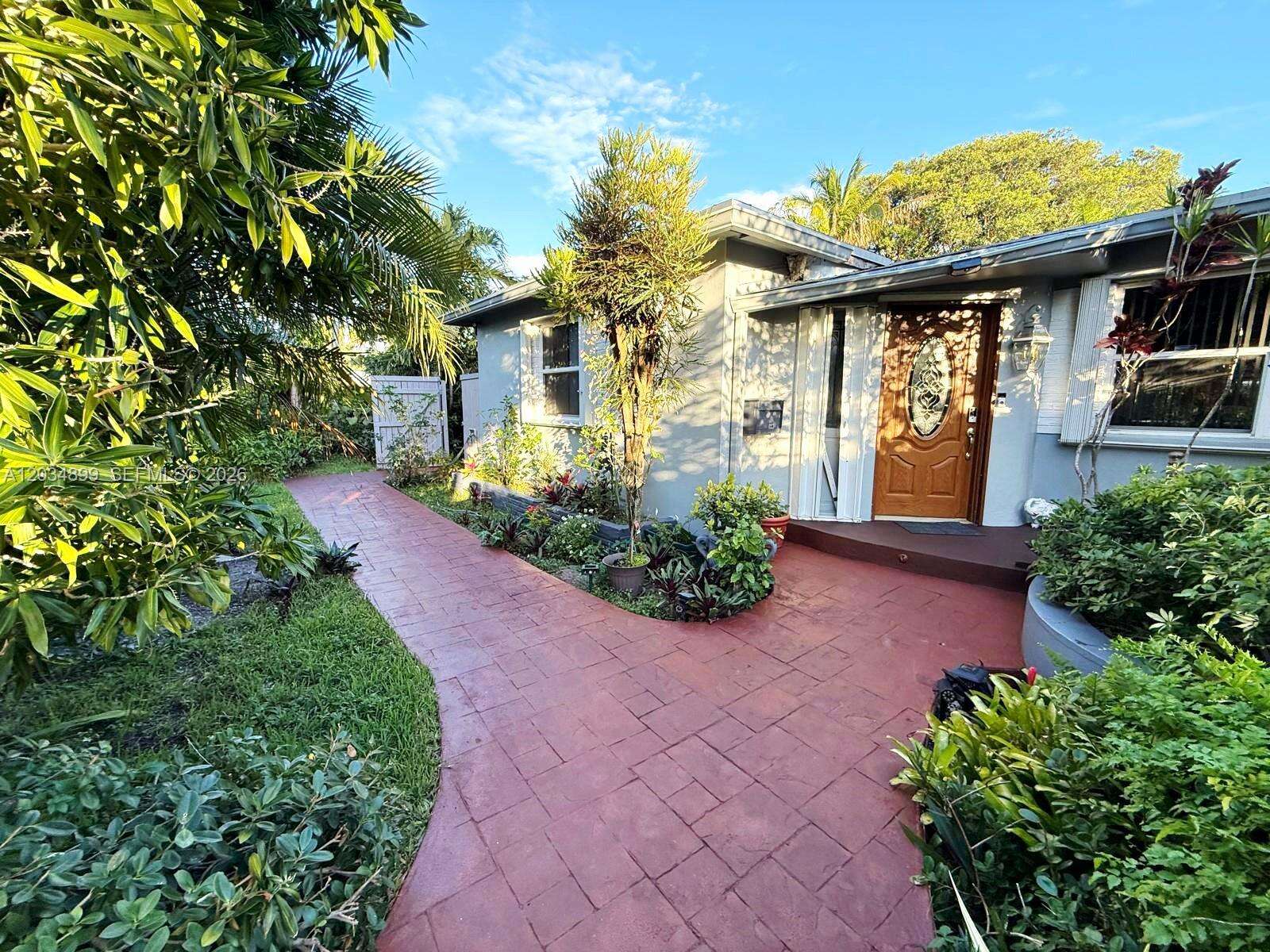 2630 Monroe St, Hollywood, FL 33020 - For Sale photo 2