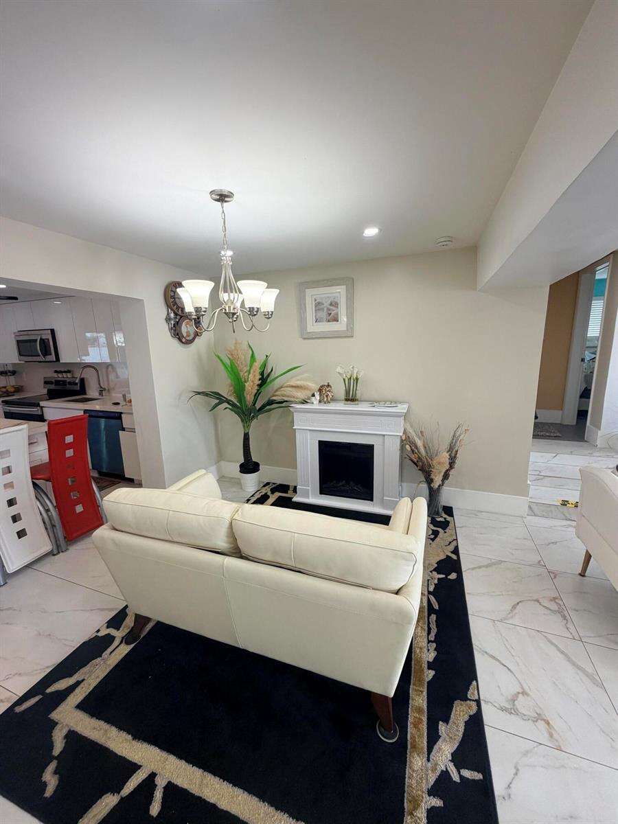 6645 Sheridan, Hollywood, FL 33024 - For Sale photo 18