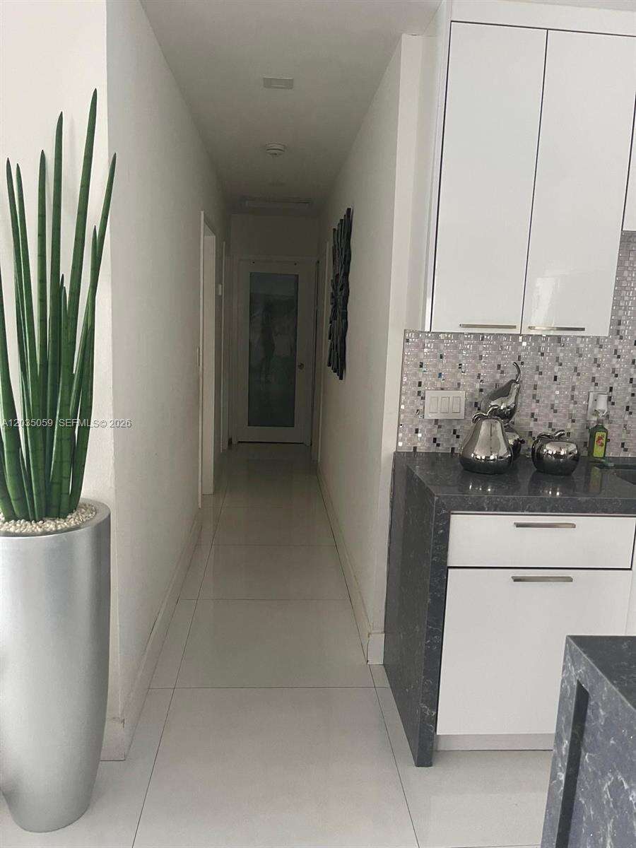 1220 71st Ter, Hollywood, FL 33024 - Pending Sale photo 6