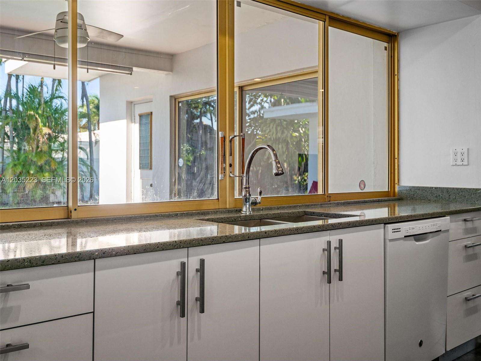 3610 53rd Ave, Hollywood, FL 33021 - For Sale photo 11