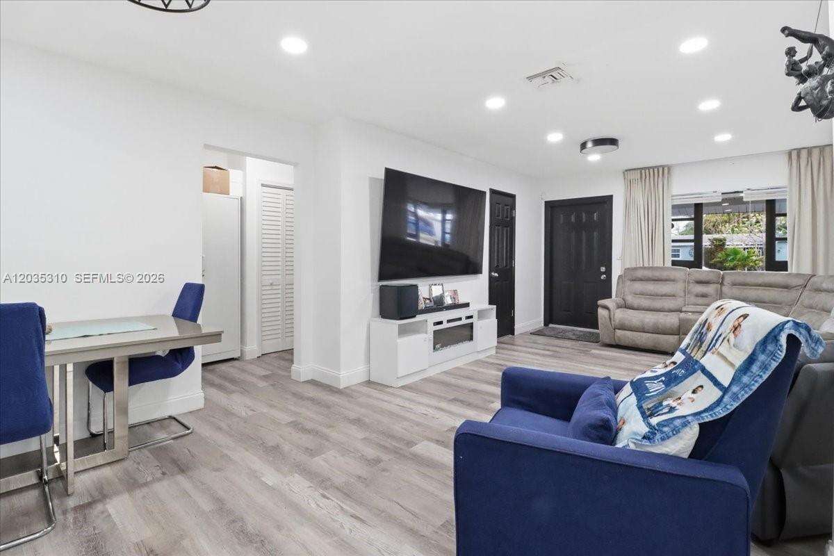 7551 Polk St, Hollywood, FL 33024 - For Sale photo 15