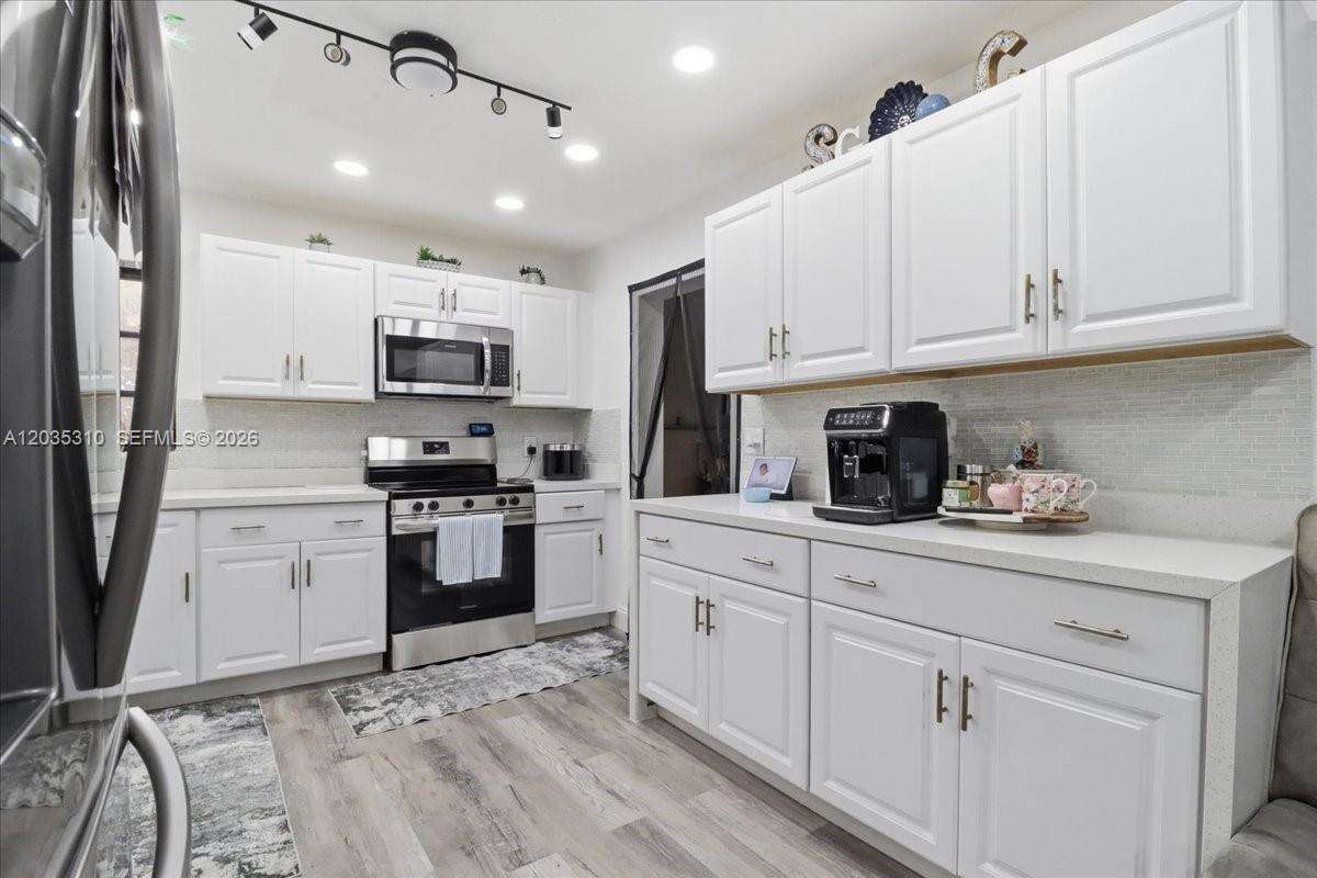 7551 Polk St, Hollywood, FL 33024 - For Sale photo 3