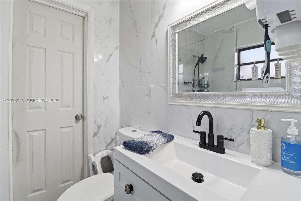 7551 Polk St, Hollywood, FL 33024 - For Sale photo 24