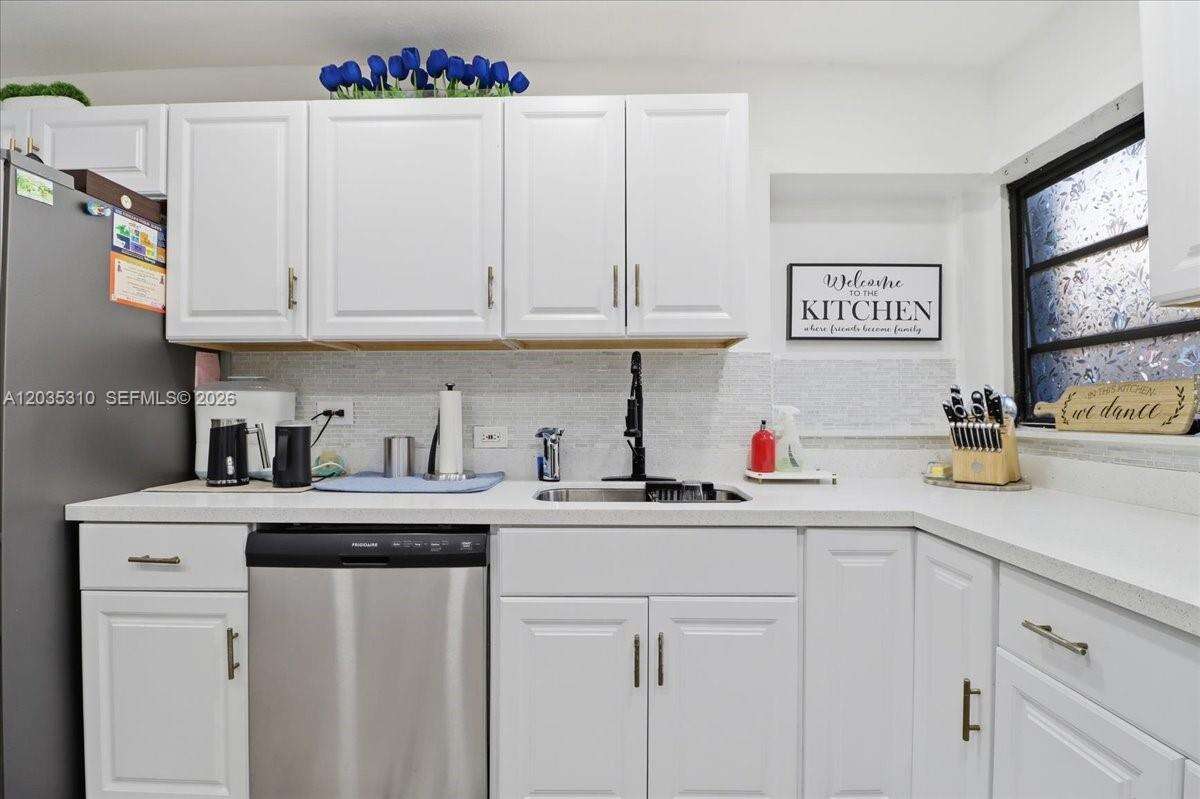 7551 Polk St, Hollywood, FL 33024 - For Sale photo 7
