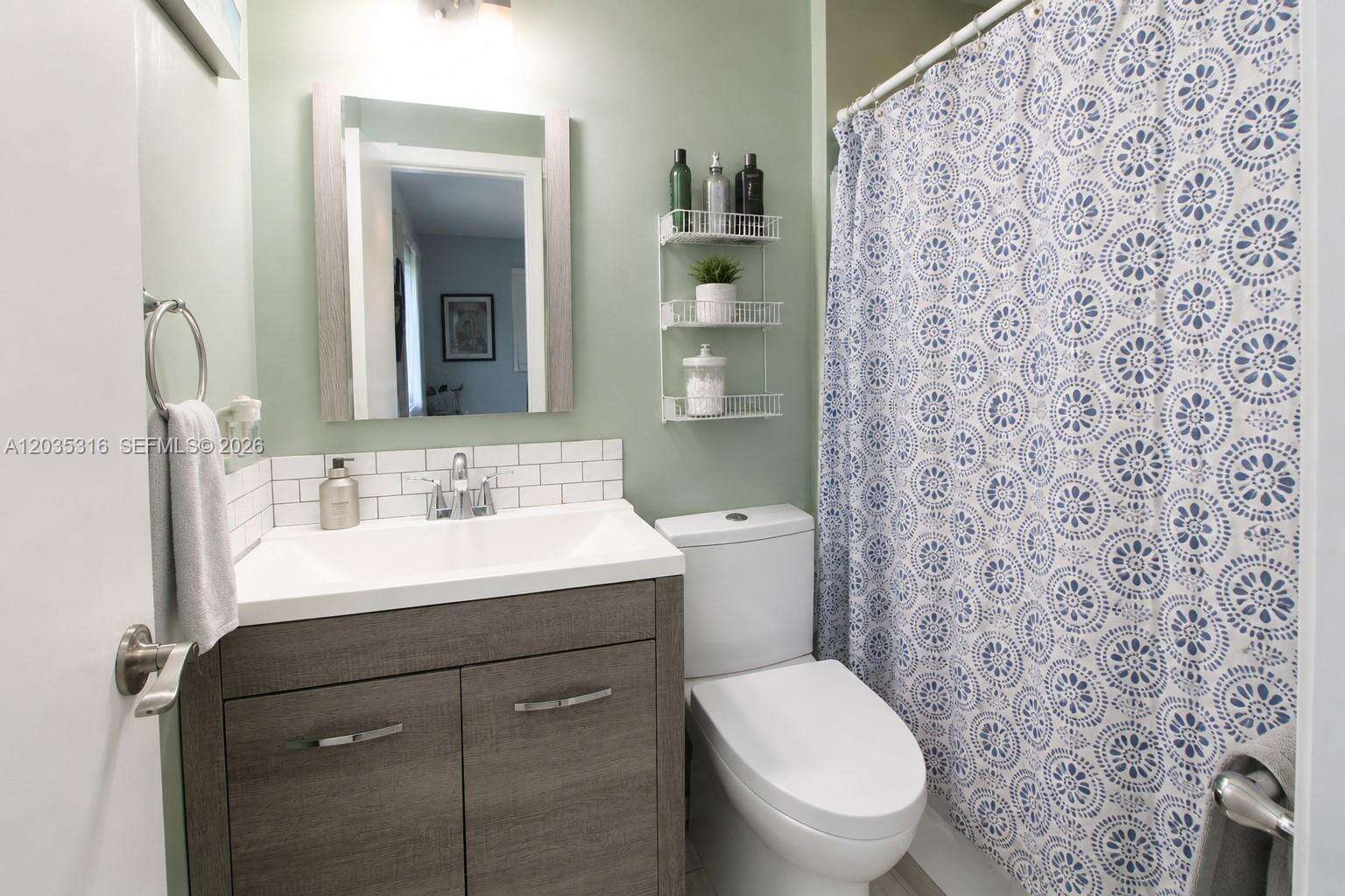7611 15th Ct, Pembroke Pines, FL 33024 - For Sale photo 14
