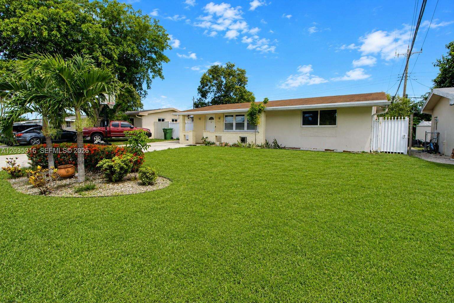 7611 15th Ct, Pembroke Pines, FL 33024 - For Sale photo 23