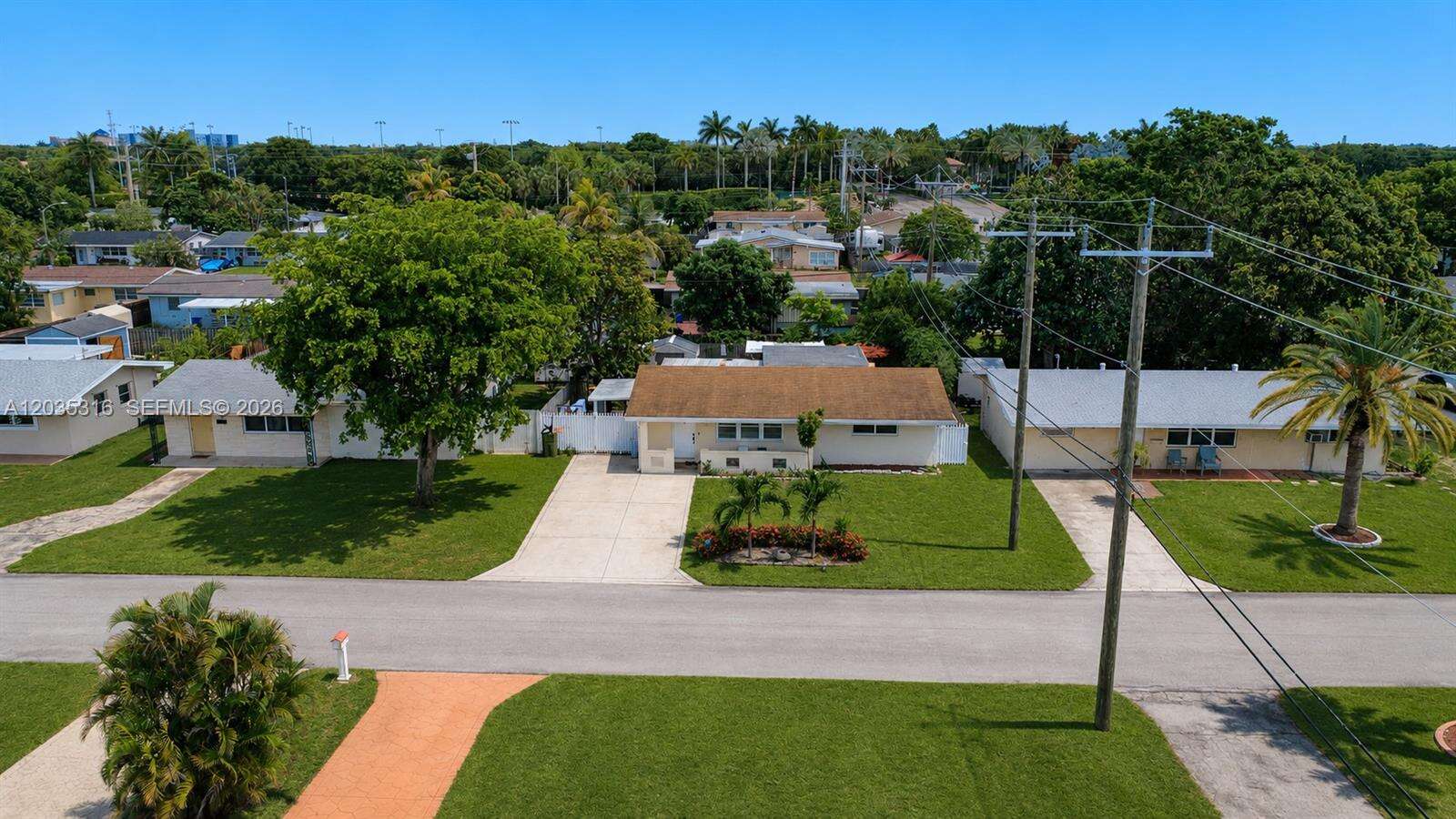 7611 15th Ct, Pembroke Pines, FL 33024 - For Sale photo 24