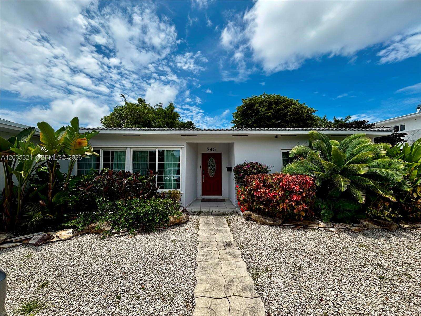 745 Shore Dr, Miami Beach, FL 33141 - For Sale photo 1