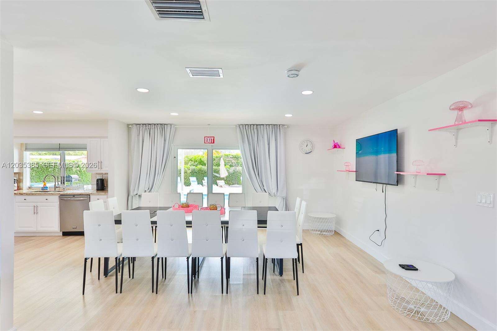 Hollywood, FL 33021 - For Sale photo 18