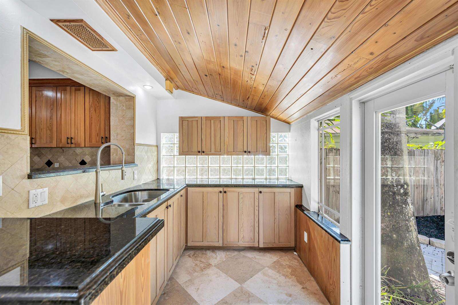 1413 4th, Fort Lauderdale, FL 33301 - For Sale photo 17