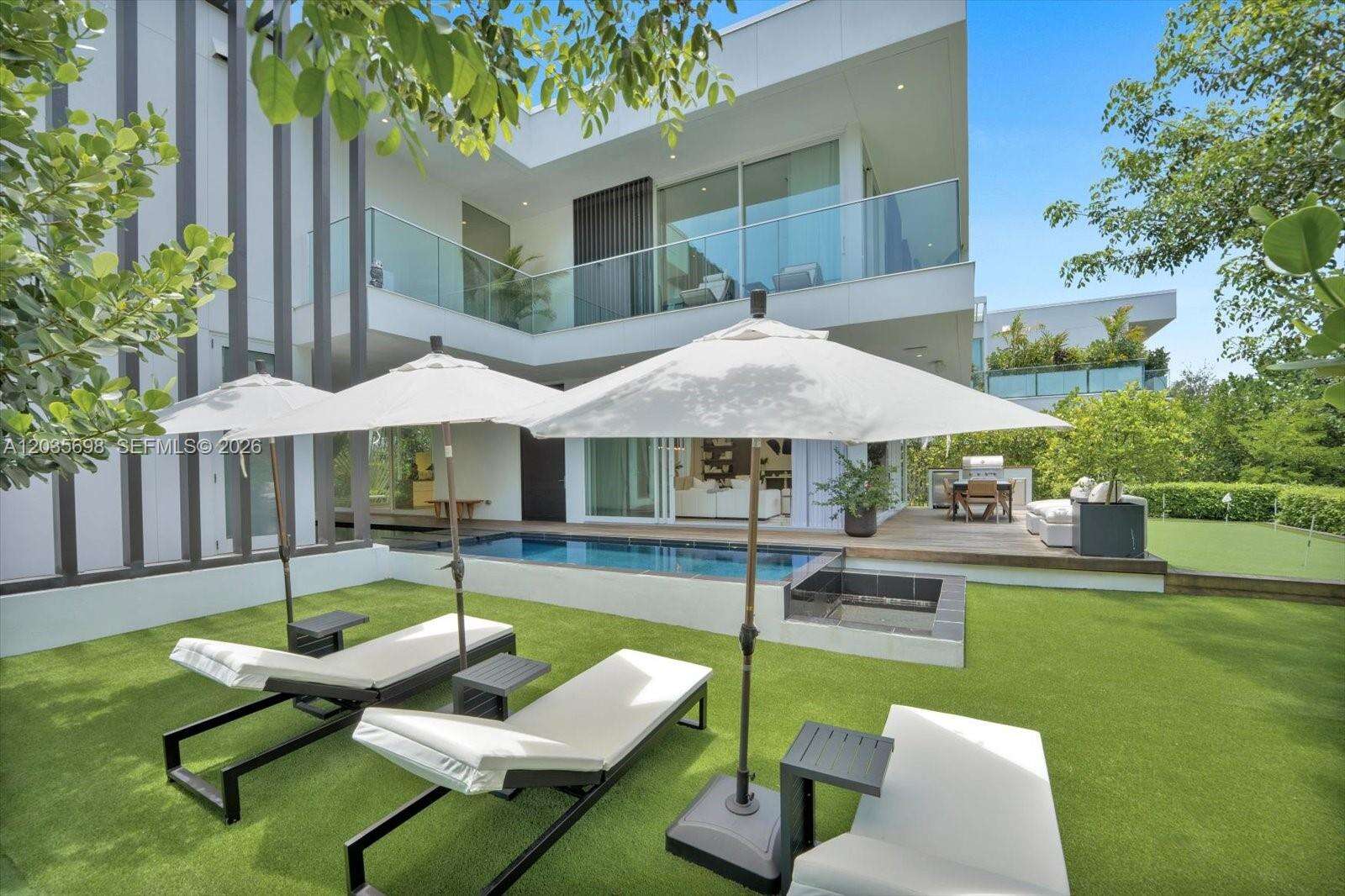 810 47 Ct, Miami Beach, FL 33140 - For Sale photo 11
