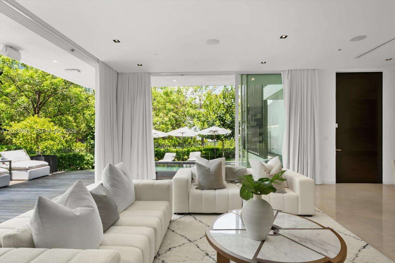 810 47 Ct, Miami Beach, FL 33140 - For Sale photo 4