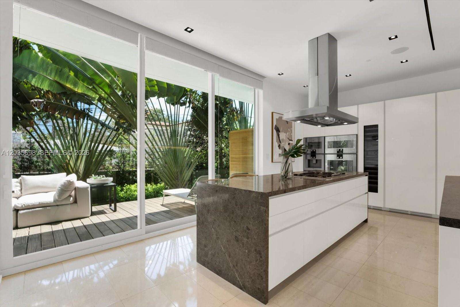 810 47 Ct, Miami Beach, FL 33140 - For Sale photo 6