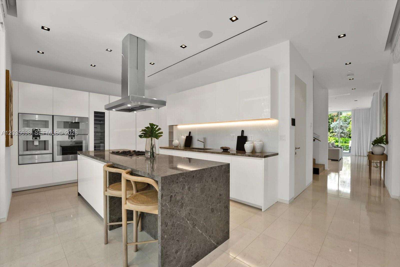 810 47 Ct, Miami Beach, FL 33140 - For Sale photo 7