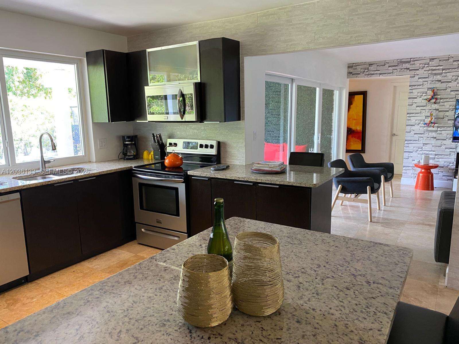 1103 Washington St, Hollywood, FL 33019 - For Sale photo 14