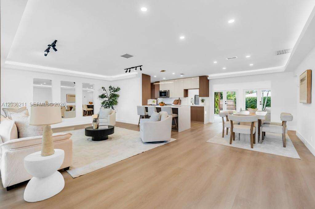 1234 Buchanan St, Hollywood, FL 33019 - For Sale photo 1