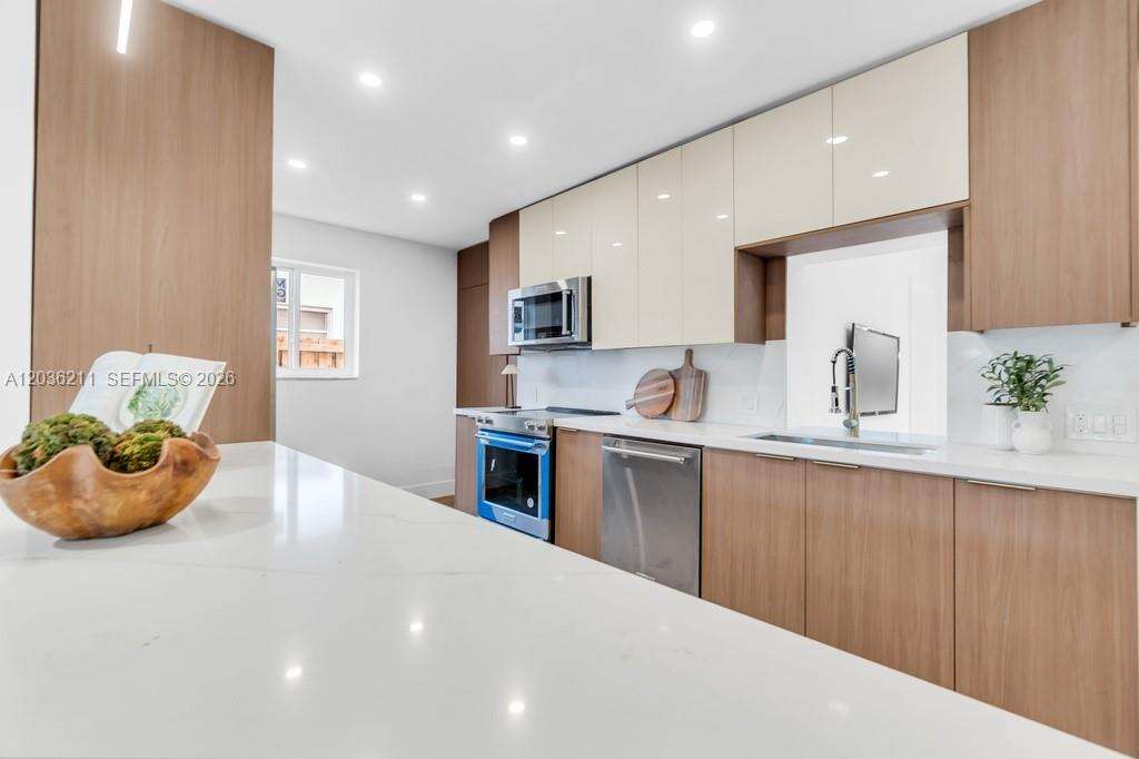 1234 Buchanan St, Hollywood, FL 33019 - For Sale photo 15