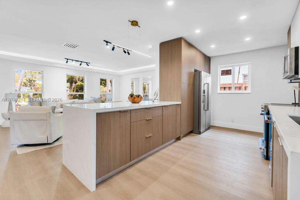 1234 Buchanan St, Hollywood, FL 33019 - For Sale photo 8