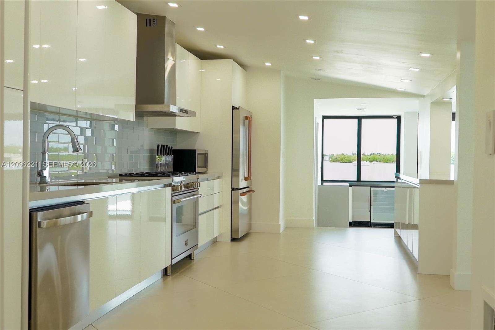 7720 Miami View Dr, North Bay Village, FL 33141 - For Sale photo 15