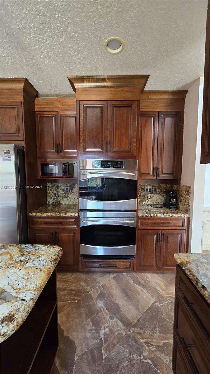 741 Tyler St, Hollywood, FL 33019 - For Sale photo 11
