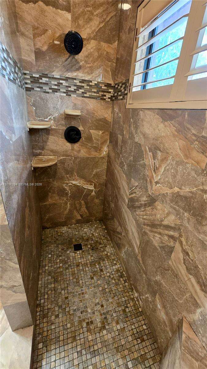 741 Tyler St, Hollywood, FL 33019 - For Sale photo 22