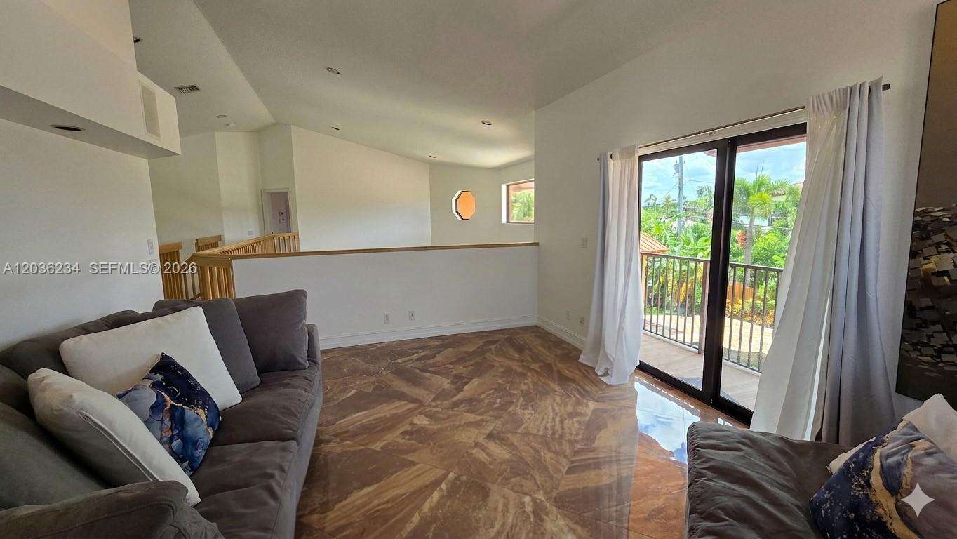 741 Tyler St, Hollywood, FL 33019 - For Sale photo 30